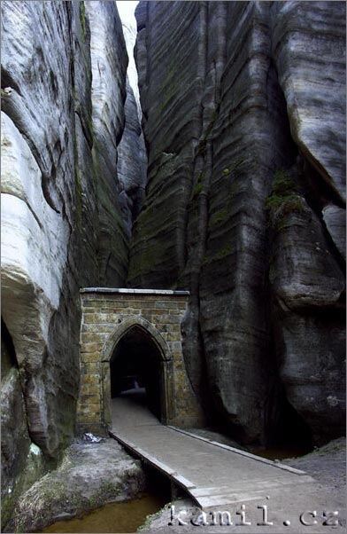 Adršpašské skály, duben 2006