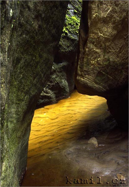 Adršpašské skály, duben 2006