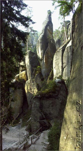 Adršpašské skály, duben 2006