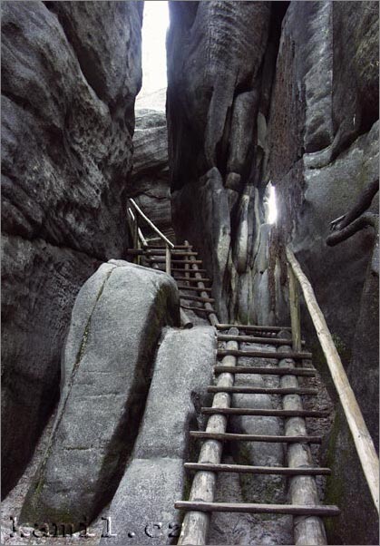 Adršpašské skály, duben 2006