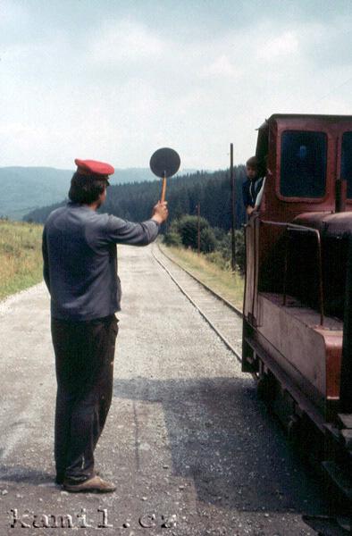 �IERNY BALOG, t�bory Stromu �ivota - 1983-4