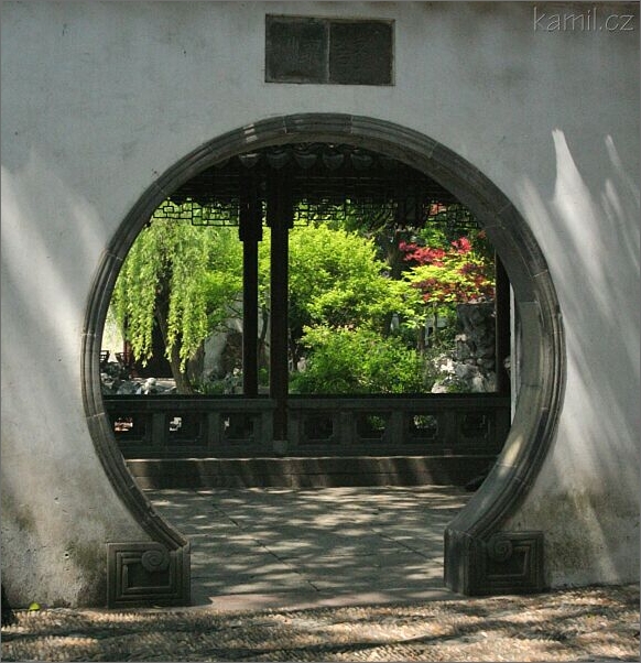Shanghai [Šank-chaj] - zahrada Yuyuan [Jüjüan]