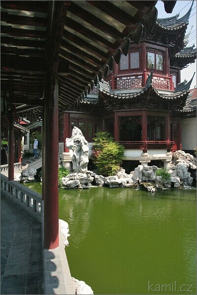 Shanghai [Šank-chaj] - zahrada Yuyuan [Jüjüan]