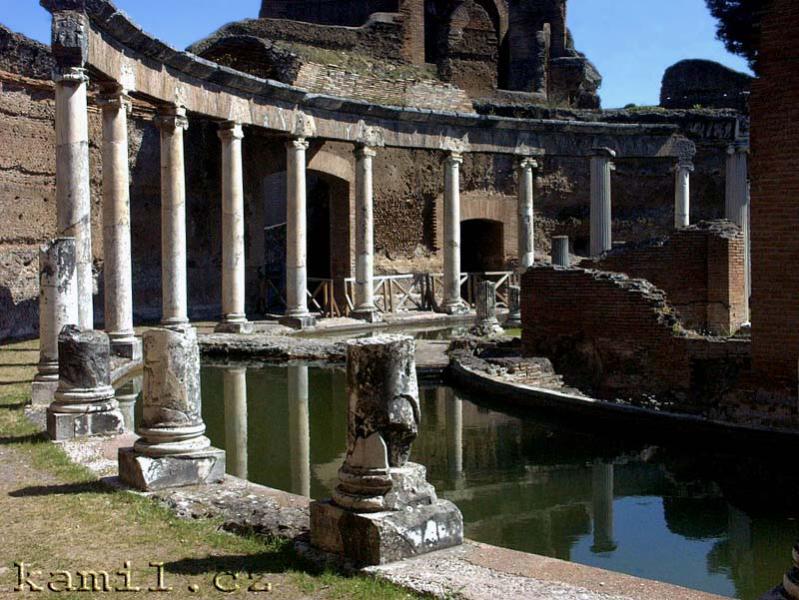 Italia, antick� venkov - kv�ten 2005