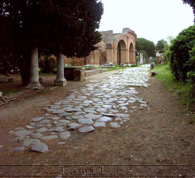 Italia, Ostia Antica - kv�ten 2005