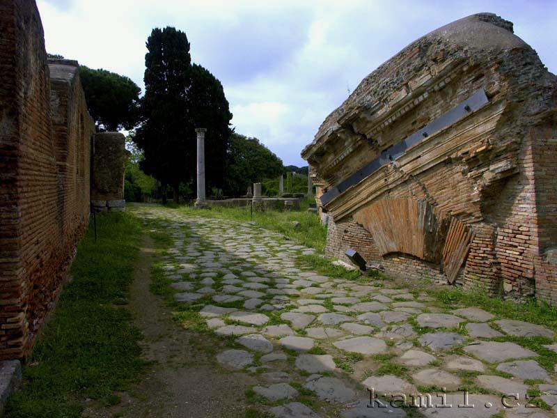 Italia, Ostia Antica - kv�ten 2005