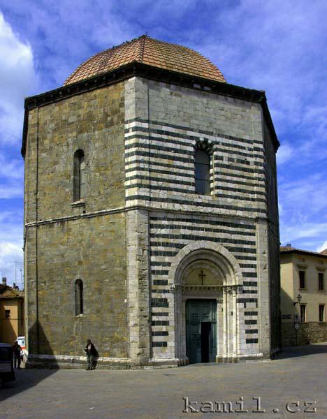 Italia, k�es�ansk� kostely - kv�ten 2005