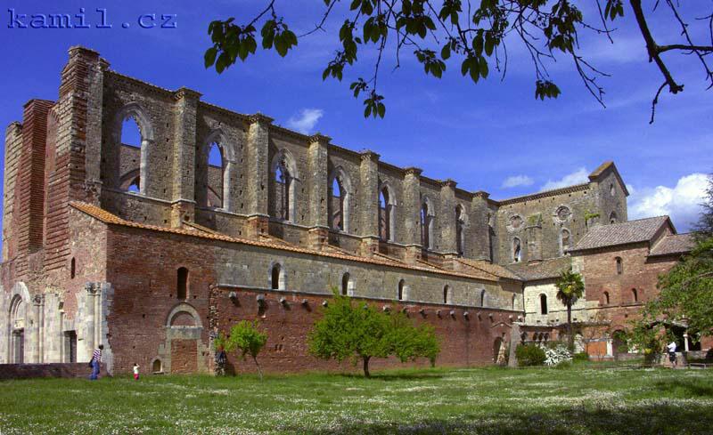 Italia, k�es�ansk� kostely - kv�ten 2005