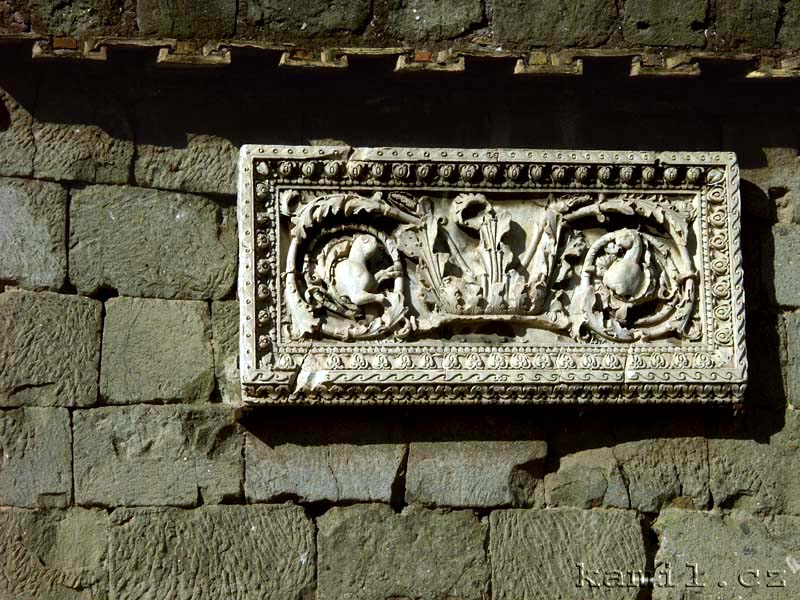 Italia, struktury - kv�ten 2005