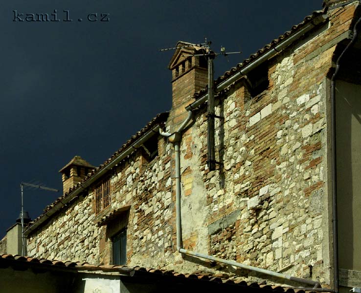 Italia, struktury - kv�ten 2005