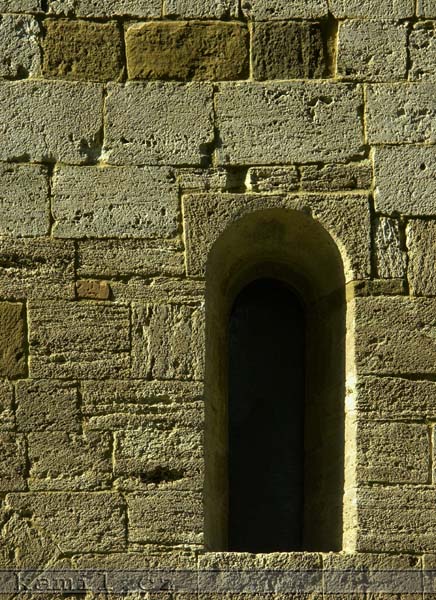 Italia, struktury - kv�ten 2005