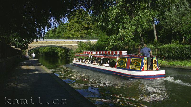 LONDON, British Museum, Regent�s Canal - srpen 2005