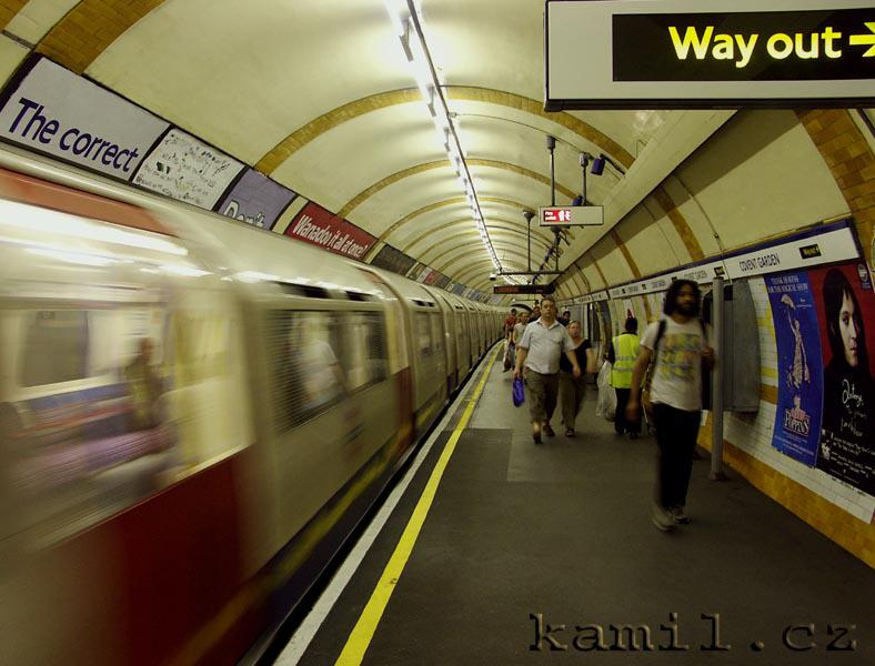LONDON, m�sto - srpen 2005
