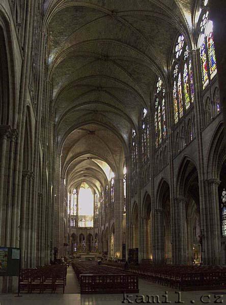 PARIS, gotika - listopad 2004
